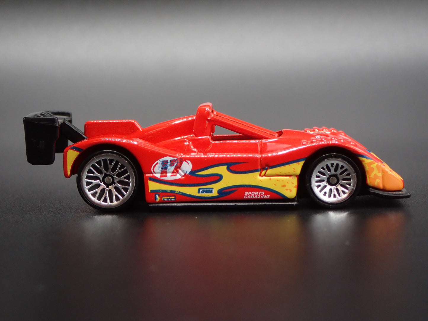 1994-2000 FERRARI 333 SP RACE CAR RED 1:64 SCALE DIORAMA DIECAST MODEL CAR