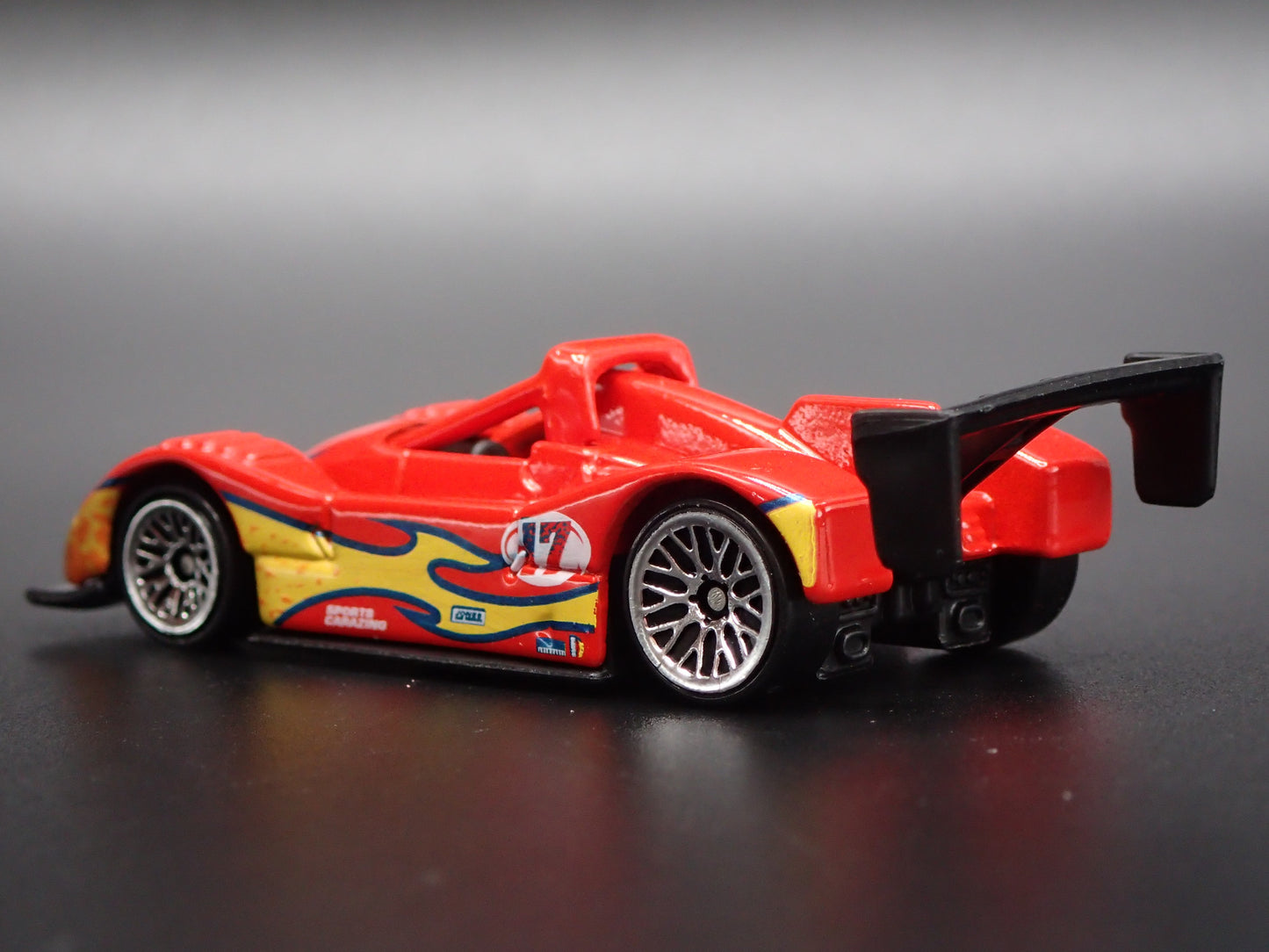 1994-2000 FERRARI 333 SP RACE CAR RED 1:64 SCALE DIORAMA DIECAST MODEL CAR