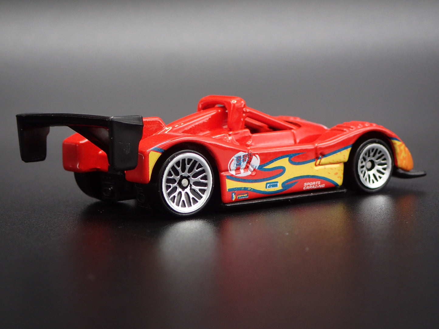 1994-2000 FERRARI 333 SP RACE CAR RED 1:64 SCALE DIORAMA DIECAST MODEL CAR