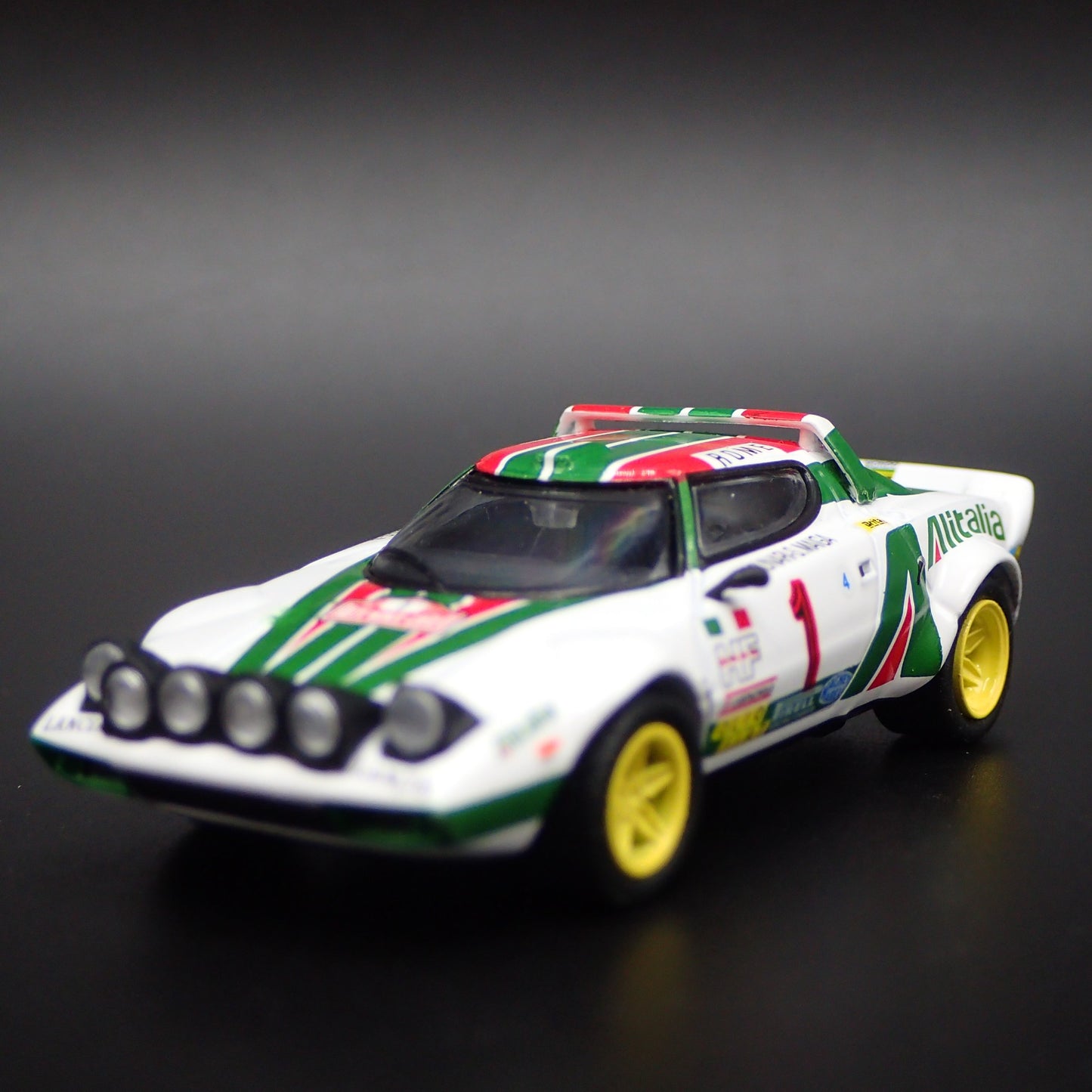 1973-1978 LANCIA STRATOS HF #1 ALITALIA RACE CAR 1:64 SCALE DIECAST MODEL CAR
