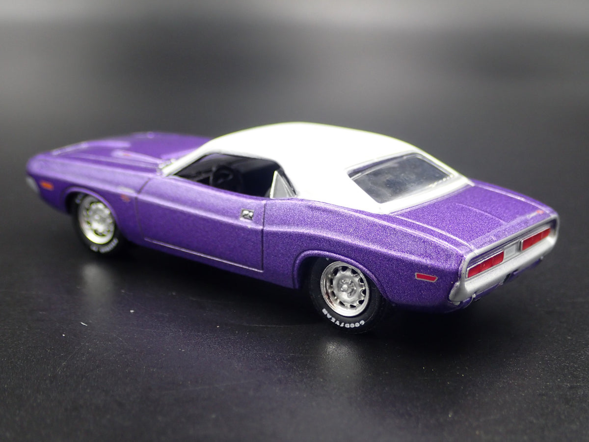 1970 70 DODGE CHALLENGER RARE 1:64 SCALE COLLECTIBLE DIORAMA DIECAST MODEL CAR-Burning Rubber Toy Company