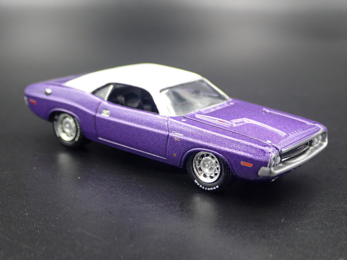 1970 70 DODGE CHALLENGER RARE 1:64 SCALE COLLECTIBLE DIORAMA DIECAST MODEL CAR-Burning Rubber Toy Company