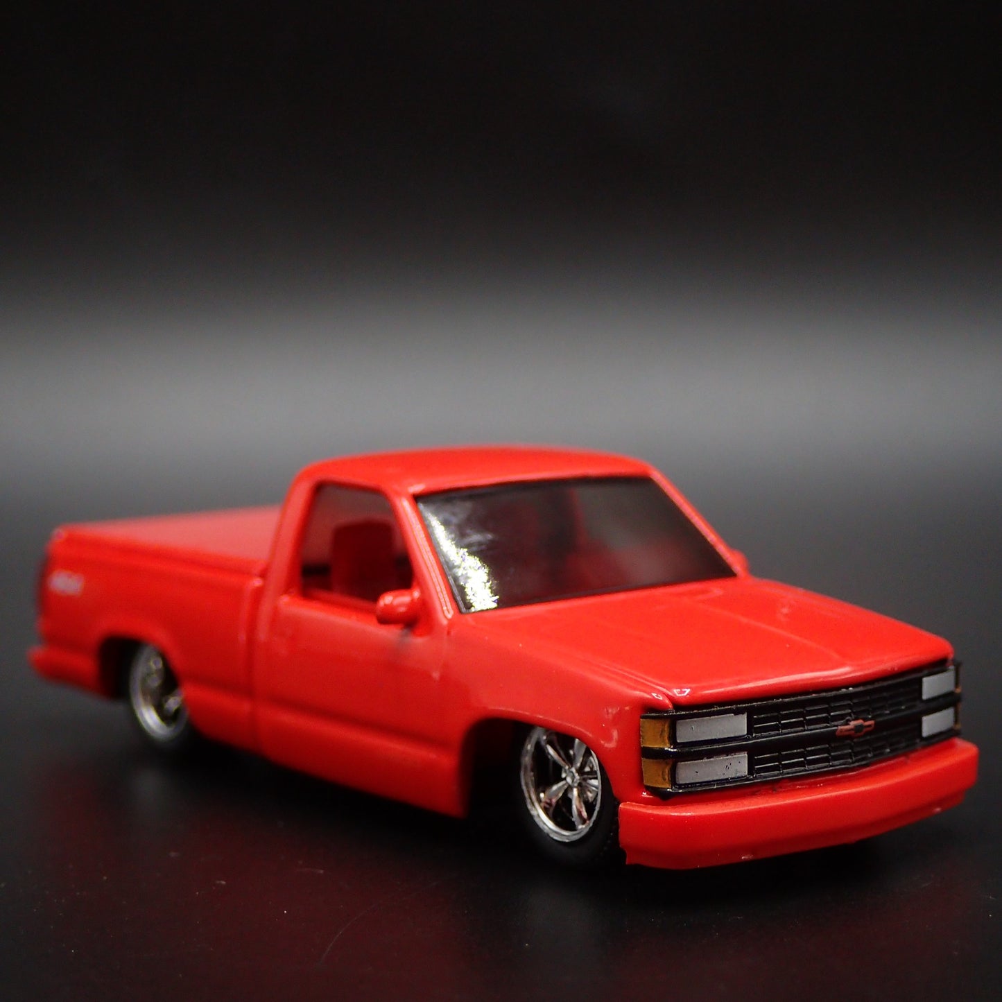 1993 93 CHEVY CHEVROLET C1500 SS 454 PICKUP TRUCK 1:64 SCALE DIECAST MODEL CAR