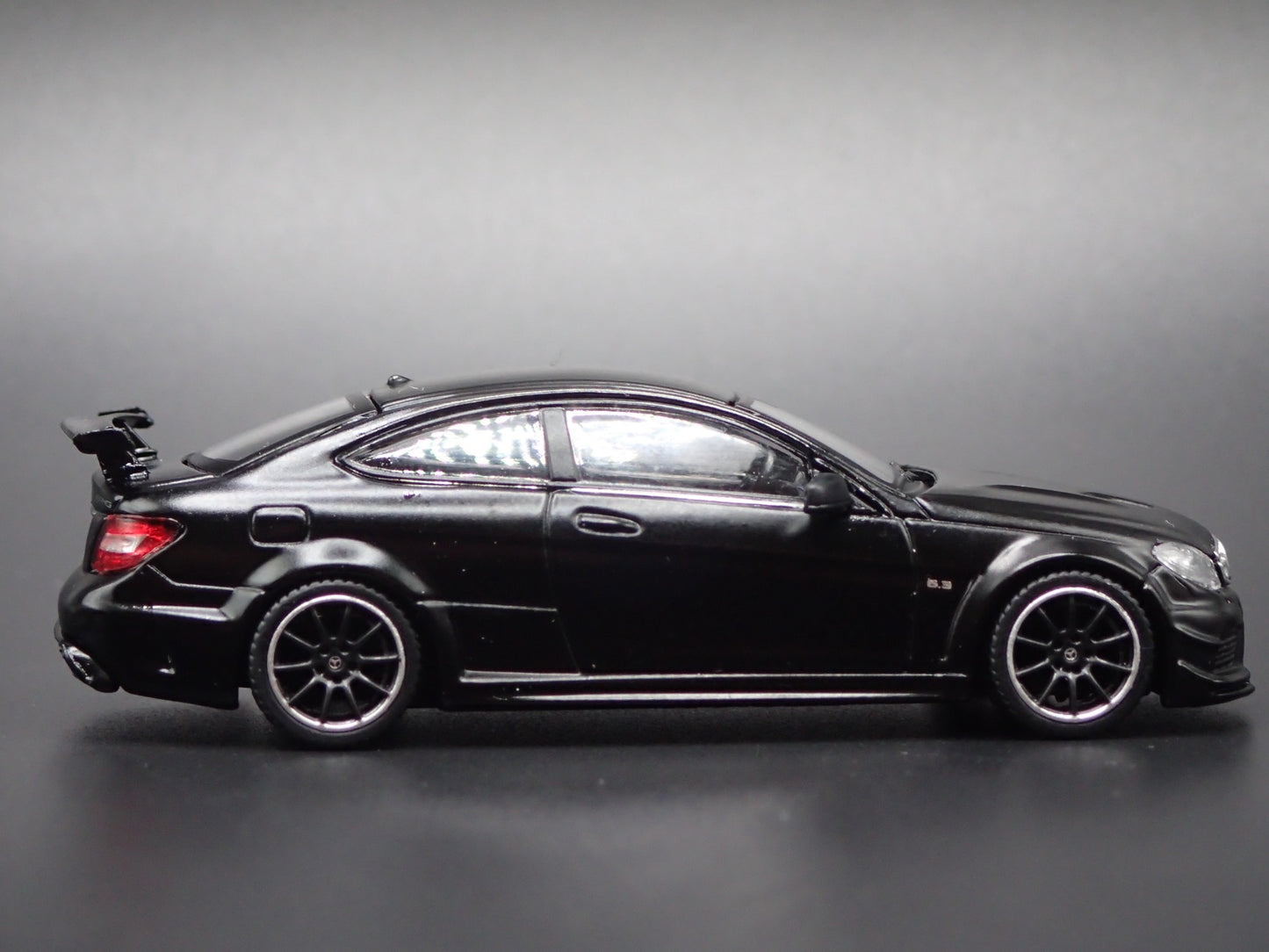 2011 -2013 MERCEDES-BENZ C63 AMG COUPE BLACK SERIES 1:64 SCALE DIECAST MODEL CAR