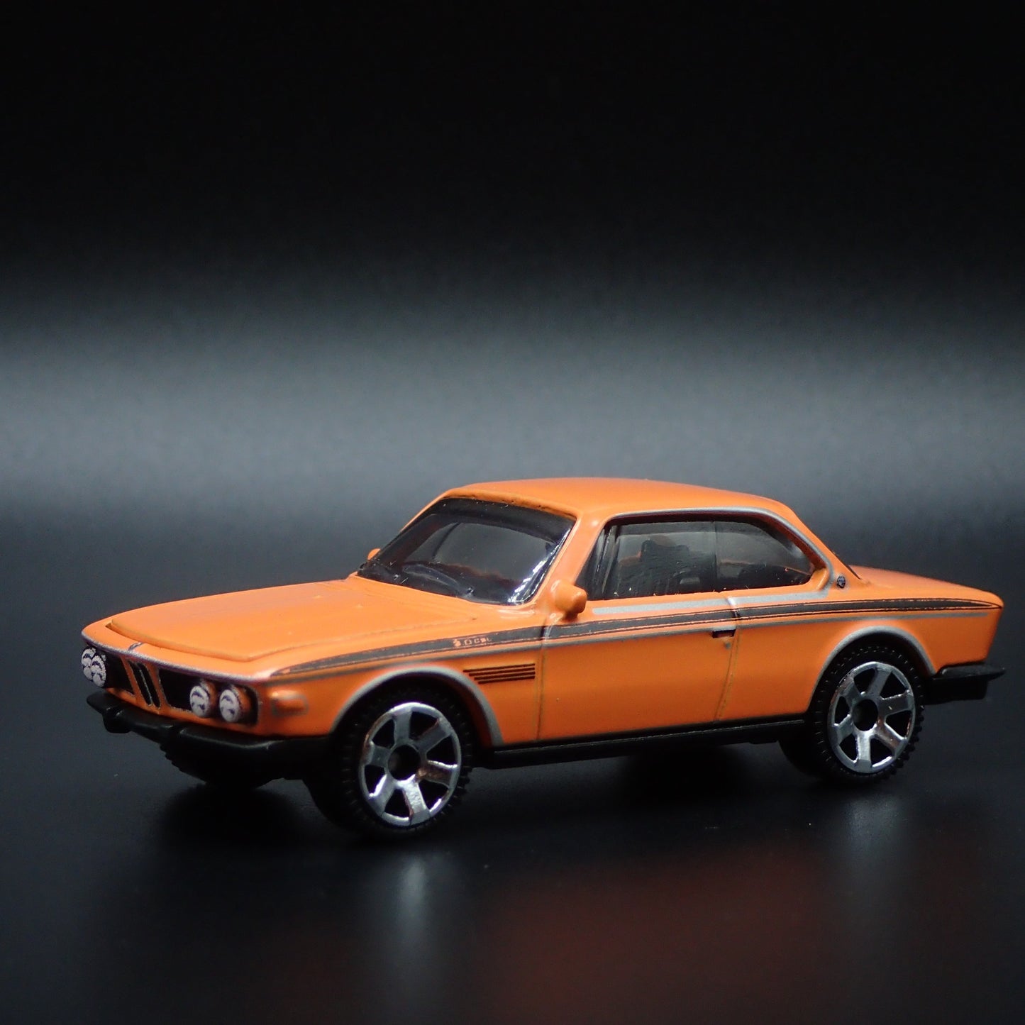 1973 73 BMW 3.0 CSL SPORTS CAR 1:64 SCALE COLLECTIBLE DIORAMA DIECAST MODEL CAR