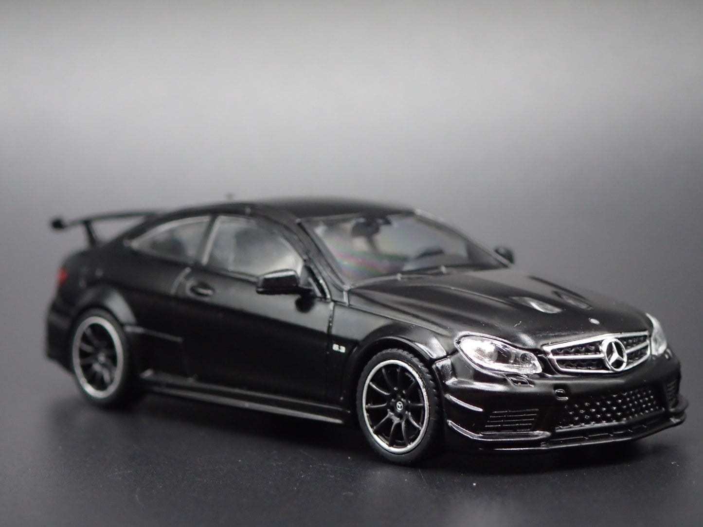 2011 -2013 MERCEDES-BENZ C63 AMG COUPE BLACK SERIES 1:64 SCALE DIECAST MODEL CAR