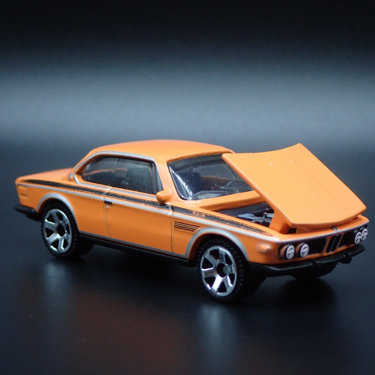 1973 73 BMW 3.0 CSL SPORTS CAR 1:64 SCALE COLLECTIBLE DIORAMA DIECAST MODEL CAR