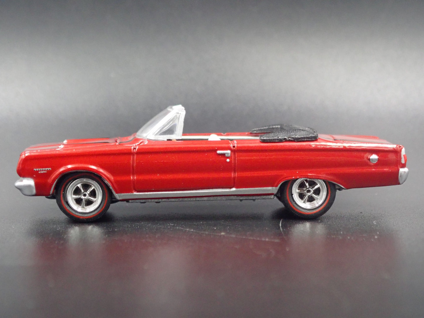 1967 67 PLYMOUTH GTX CONVERTIBLE RED 1/64 SCALE DIORAMA DIECAST MODEL CAR