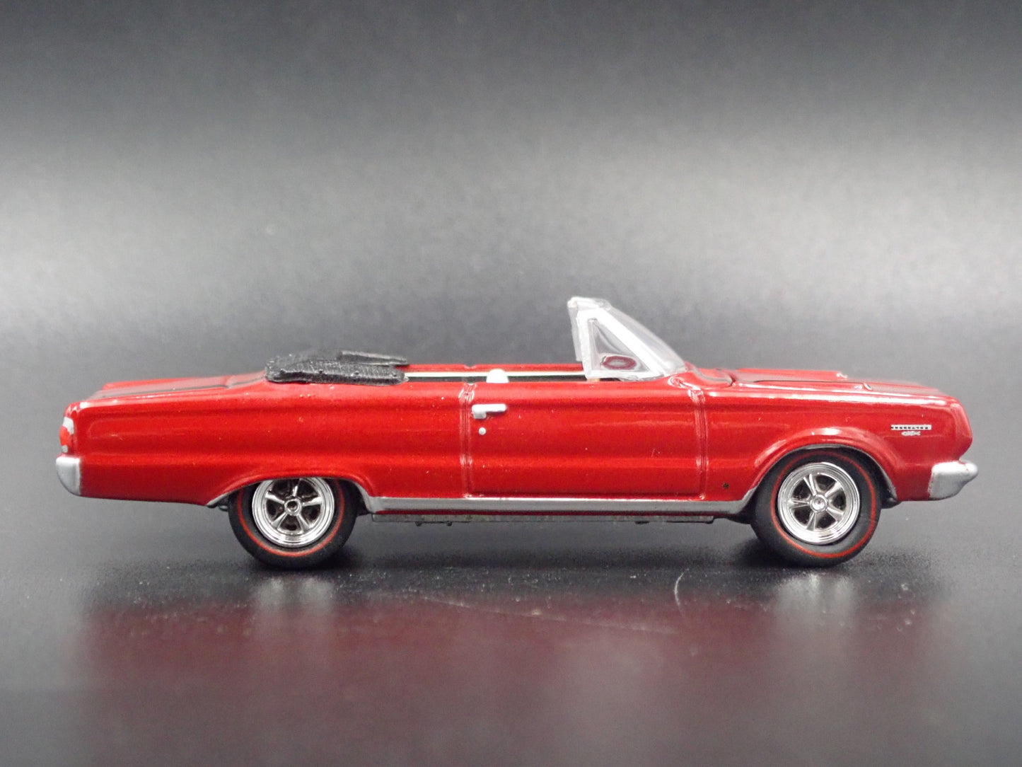 1967 67 PLYMOUTH GTX CONVERTIBLE RED 1/64 SCALE DIORAMA DIECAST MODEL CAR