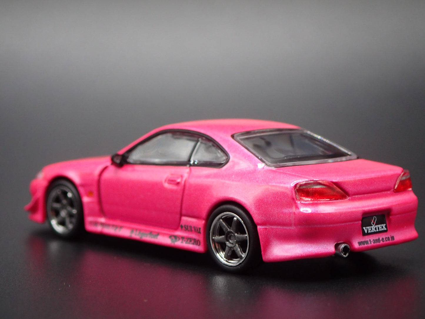 1999-2002 NISSAN SILVIA S15 VERTEX PINK 1:64 SCALE COLLECTIBLE DIECAST MODEL CAR