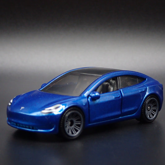 2017-2025 TESLA MODEL 3 BLUE 1:64 SCALE COLLECTIBLE DIORAMA DIECAST MODEL  CAR