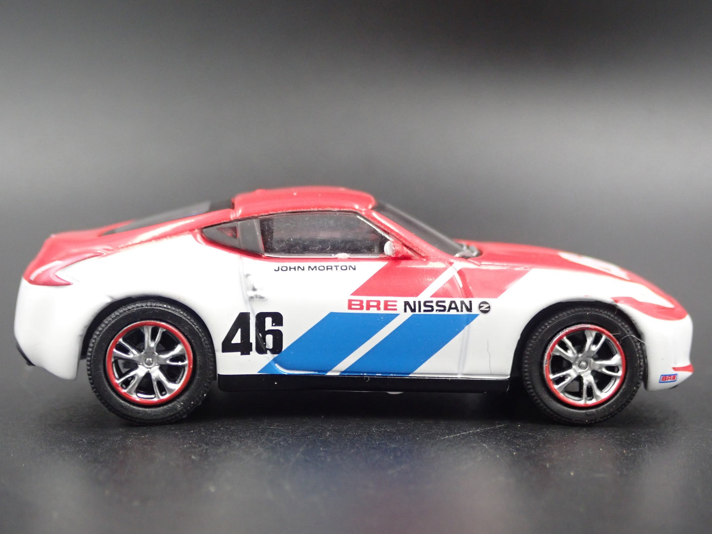 2009-2020 NISSAN 370Z BRE JOHN MORTON WHITE 1:64 SCALE DIORAMA DIECAST MODEL CAR