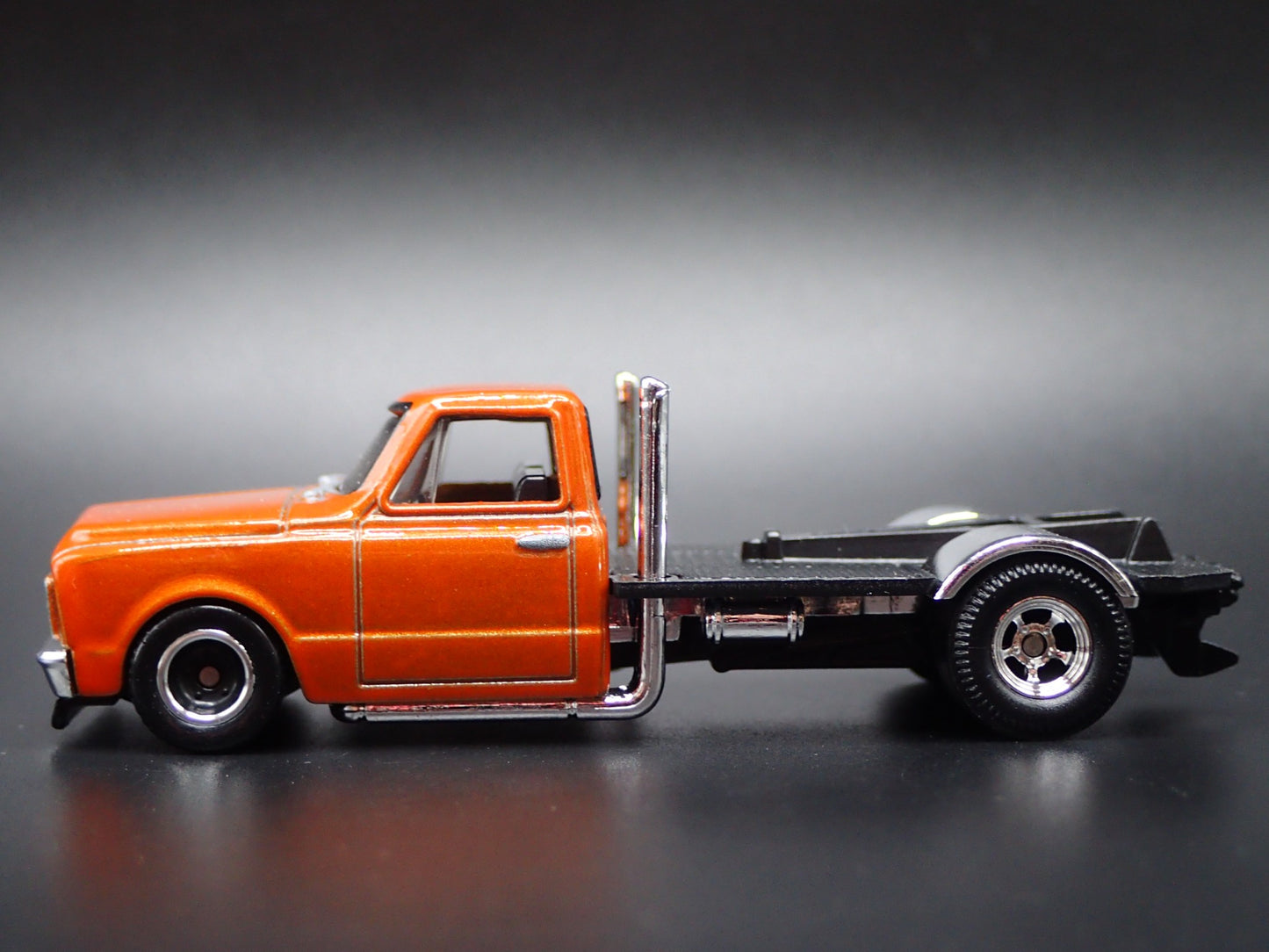 1967 67 CHEVY CHEVROLET C10 PICKUP TRUCK 1:64 SCALE DIORAMA DIECAST MODEL CAR