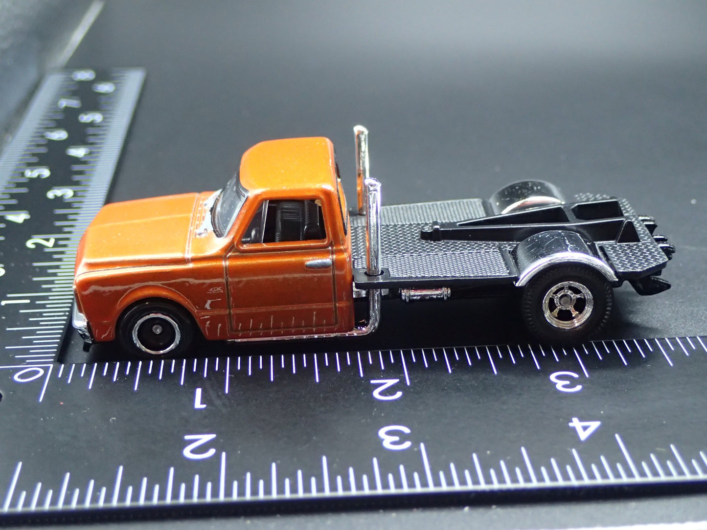 1967 67 CHEVY CHEVROLET C10 PICKUP TRUCK 1:64 SCALE DIORAMA DIECAST MODEL CAR