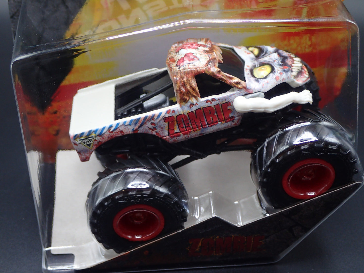 2025 SPIN MASTER MONSTER JAM TRUCK ZOMBIE w HANDS LEGACY TRUCKS SERIES 43