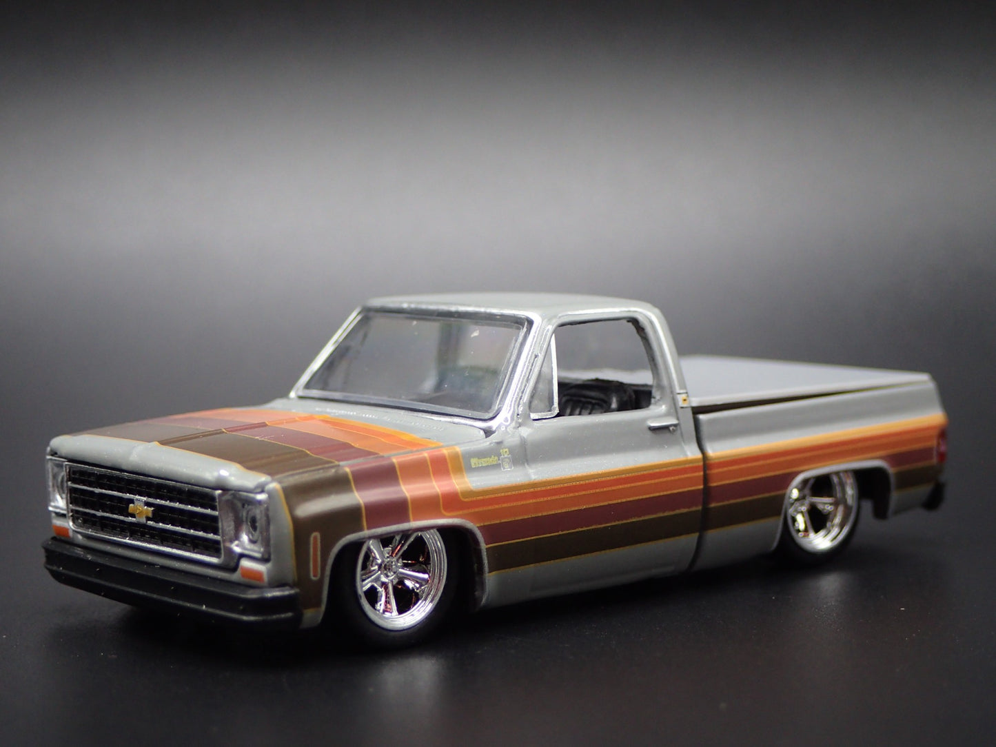 1978 CHEVY CHEVROLET C10 SILVERADO SQUAREBODY TRUCK GRAY 1/64 DIECAST MODEL CAR
