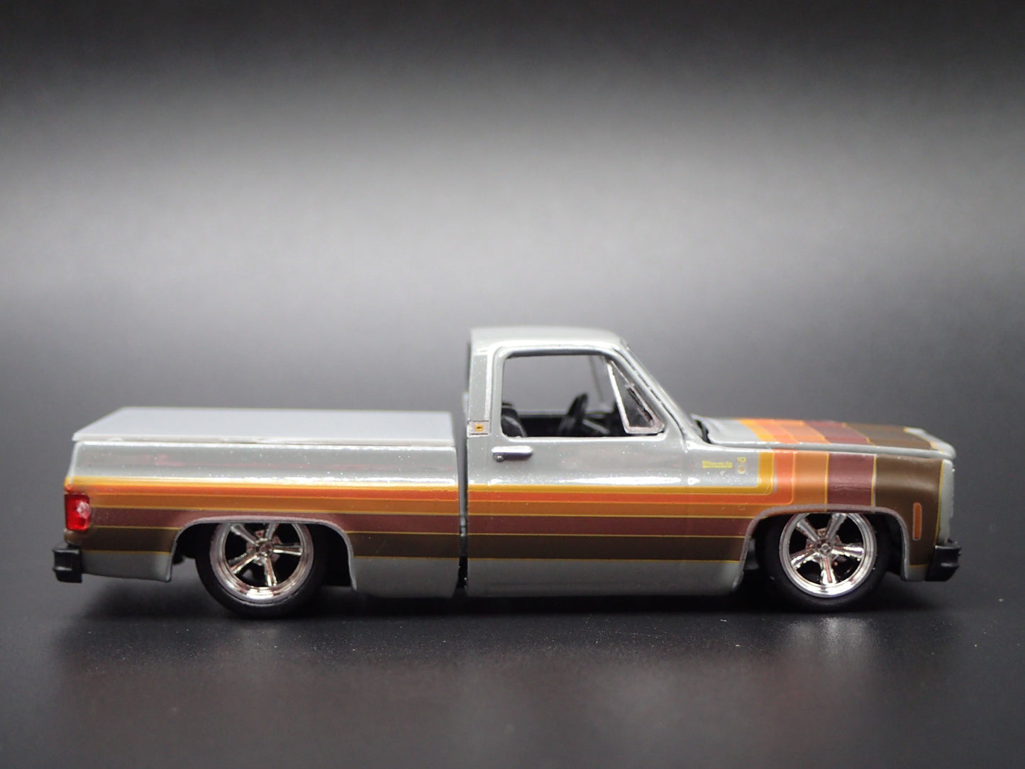 1978 CHEVY CHEVROLET C10 SILVERADO SQUAREBODY TRUCK GRAY 1/64 DIECAST MODEL CAR