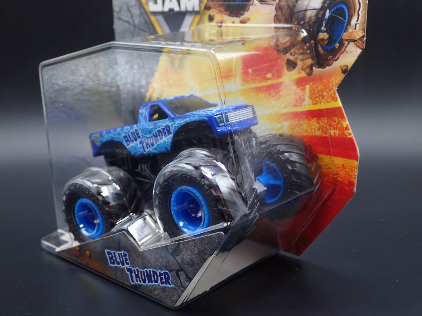 2025 SPIN MASTER MONSTER JAM TRUCK BLUE THUNDER LEGACY TRUCKS SERIES 43