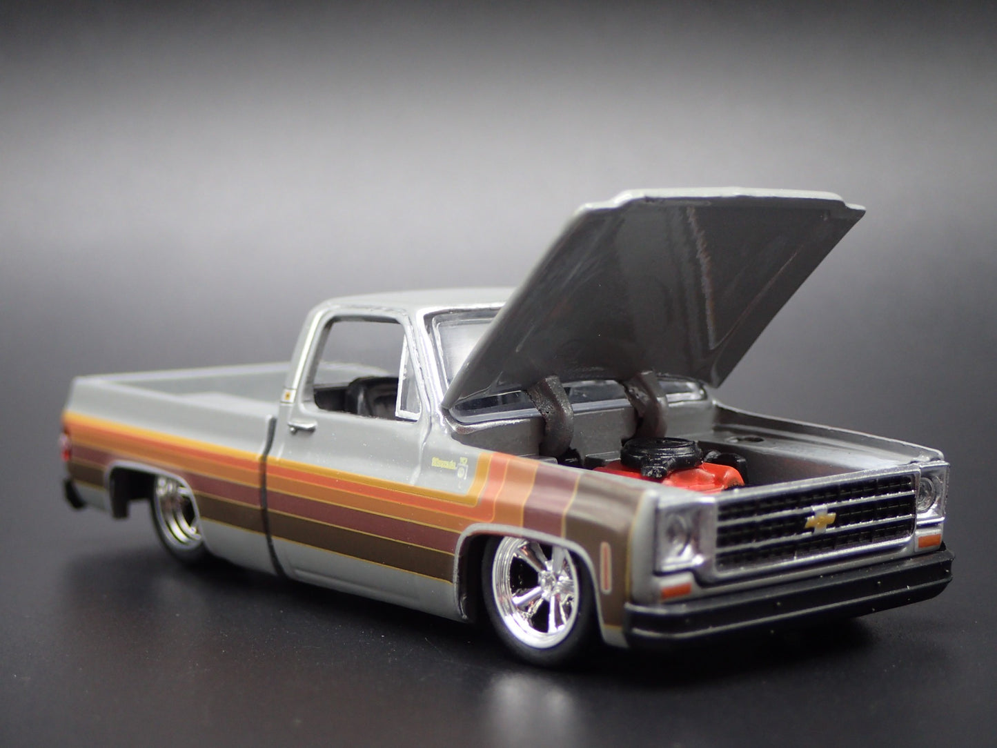 1978 CHEVY CHEVROLET C10 SILVERADO SQUAREBODY TRUCK GRAY 1/64 DIECAST MODEL CAR