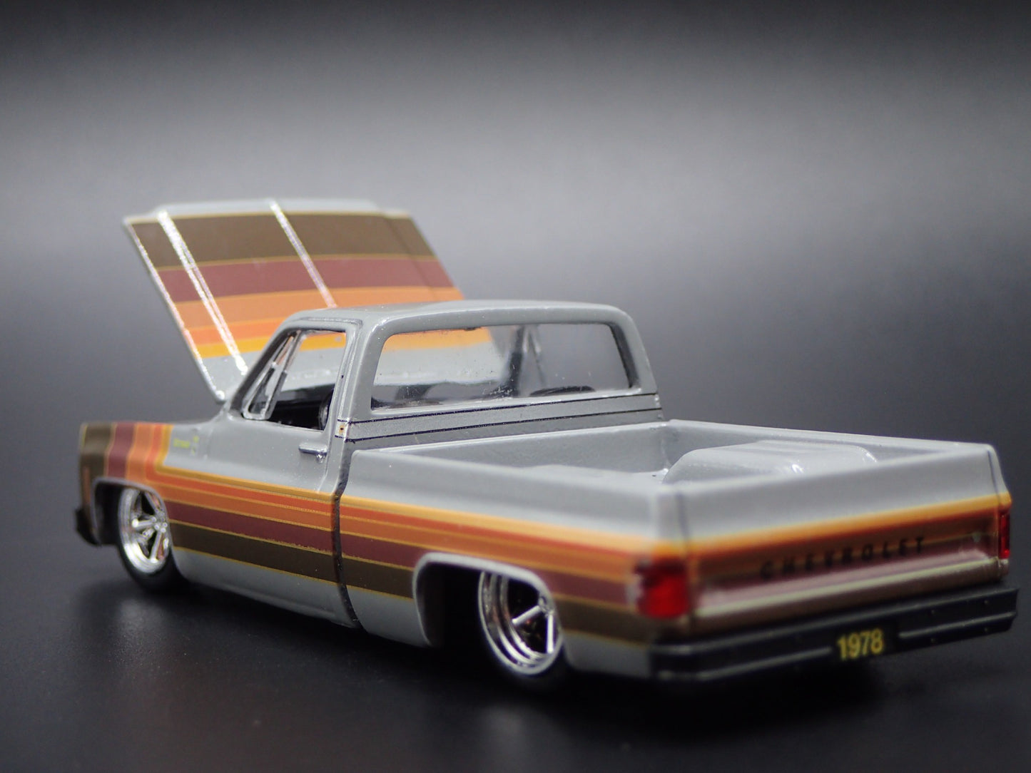 1978 CHEVY CHEVROLET C10 SILVERADO SQUAREBODY TRUCK GRAY 1/64 DIECAST MODEL CAR