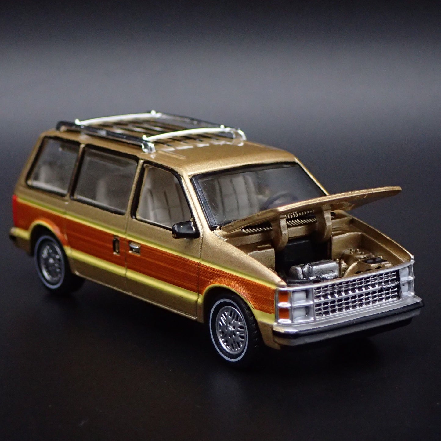 1984-1990 DODGE CARAVAN RARE 1/64 SCALE COLLECTIBLE DIORAMA DIECAST MODEL CAR