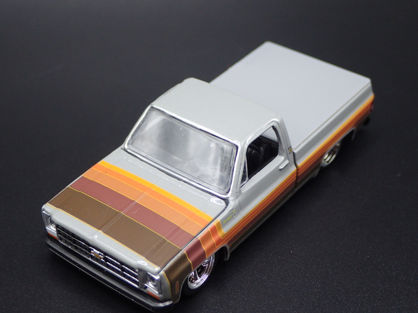 1978 CHEVY CHEVROLET C10 SILVERADO SQUAREBODY TRUCK GRAY 1/64 DIECAST MODEL CAR
