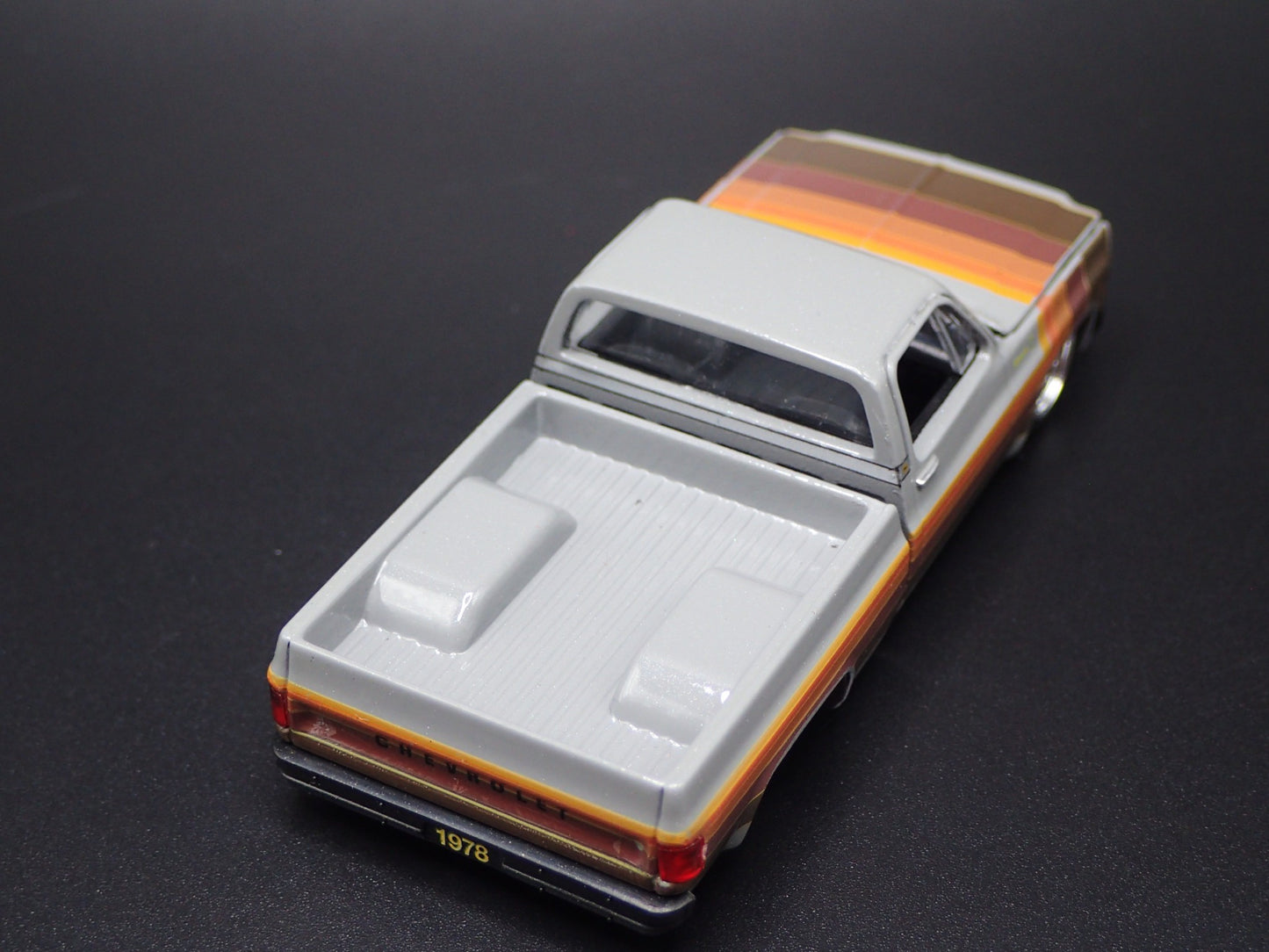 1978 CHEVY CHEVROLET C10 SILVERADO SQUAREBODY TRUCK GRAY 1/64 DIECAST MODEL CAR