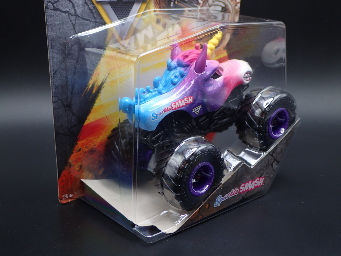 2025 SPIN MASTER MONSTER JAM TRUCK SPARKLE SMASH UNICORN LEGACY TRUCKS SERIES 43