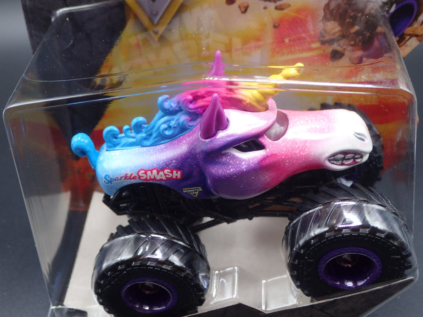 2025 SPIN MASTER MONSTER JAM TRUCK SPARKLE SMASH UNICORN LEGACY TRUCKS SERIES 43
