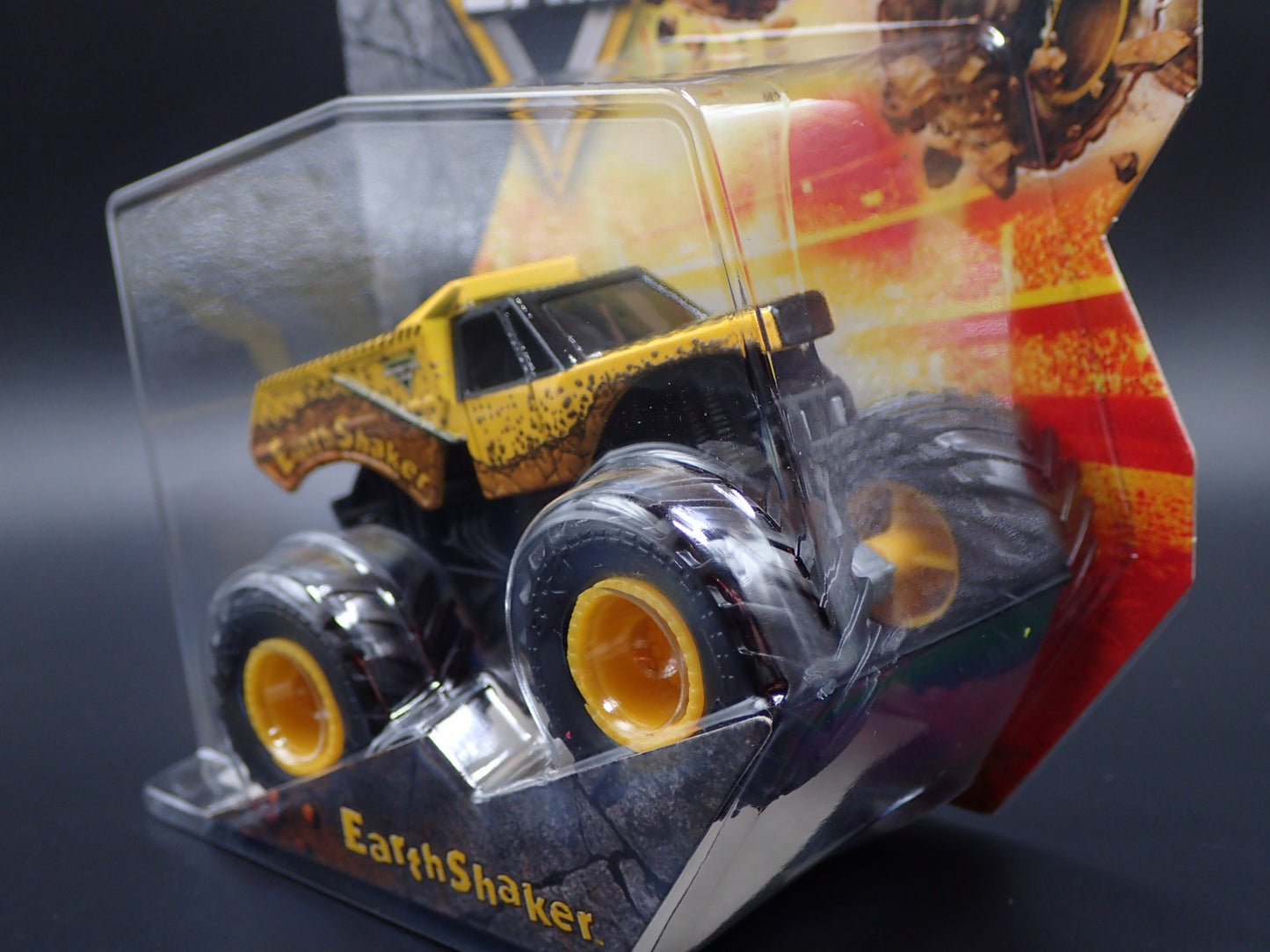 2025 SPIN MASTER MONSTER JAM TRUCK EARTH SHAKER DUMP LEGACY TRUCKS SERIES 43