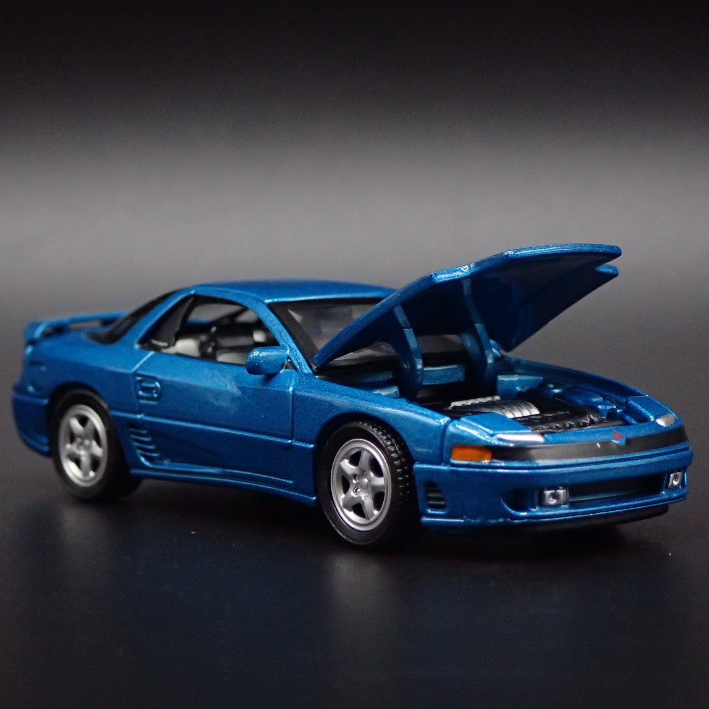 1990-2000 MITSUBISHI GTO 3000GT 1:64 SCALE COLLECTIBLE DIORAMA DIECAST MODEL CAR