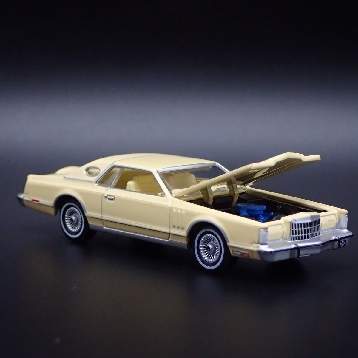 1979 79 LINCOLN CONTINENTAL MARK V RARE 1:64 SCALE DIORAMA DIECAST MODEL CAR-Burning Rubber Toy Company