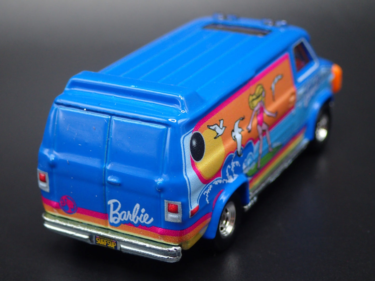 1983 83 GMC VANDURA PANEL VAN BARBIE SURF 1/64 SCALE DIORAMA DIECAST MODEL CAR