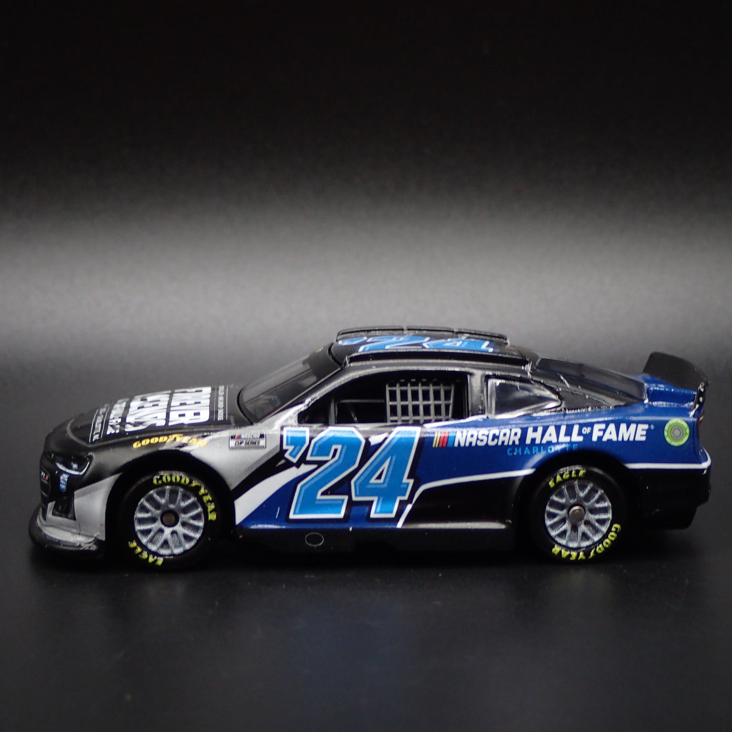 2024 CHEVY CAMARO 2024 24' NASCAR HALL OF FAME NHOF 1:64 SCALE DIECAST MODEL CAR