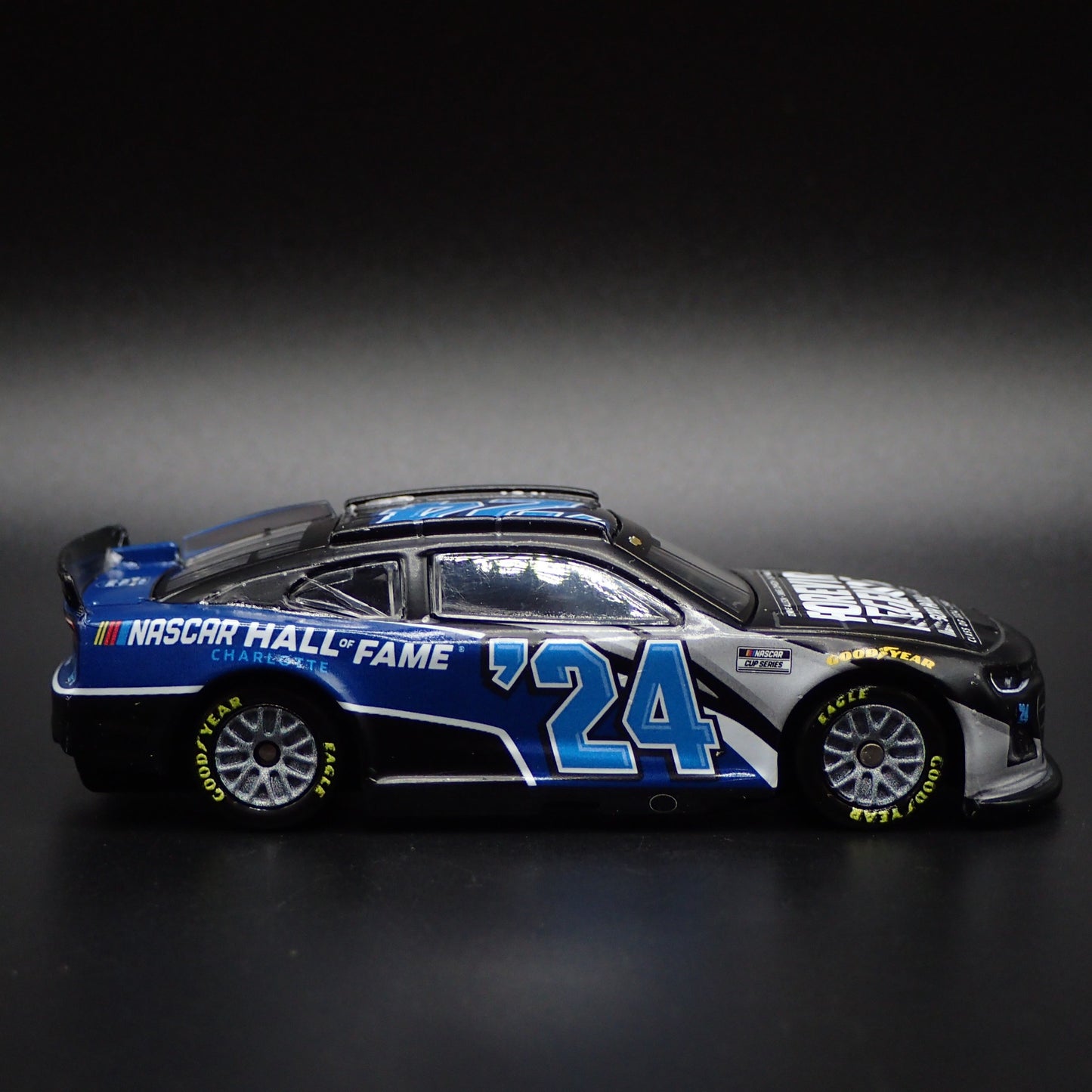 2024 CHEVY CAMARO 2024 24' NASCAR HALL OF FAME NHOF 1:64 SCALE DIECAST MODEL CAR