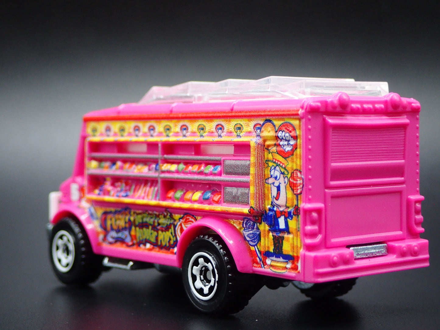 FOOD TRUCK CHARMS CANDY LOLLIPOP PINK 1:64 MB SCALE DIORAMA DIECAST MODEL CAR