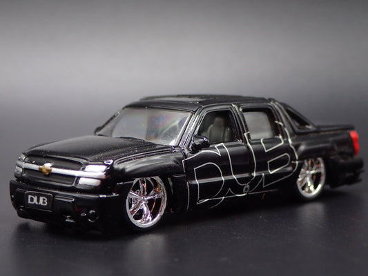 2001-2006 CHEVY CHEVROLET AVALANCHE PICKUP TRUCK 1:64 SCALE DIECAST MODEL CAR