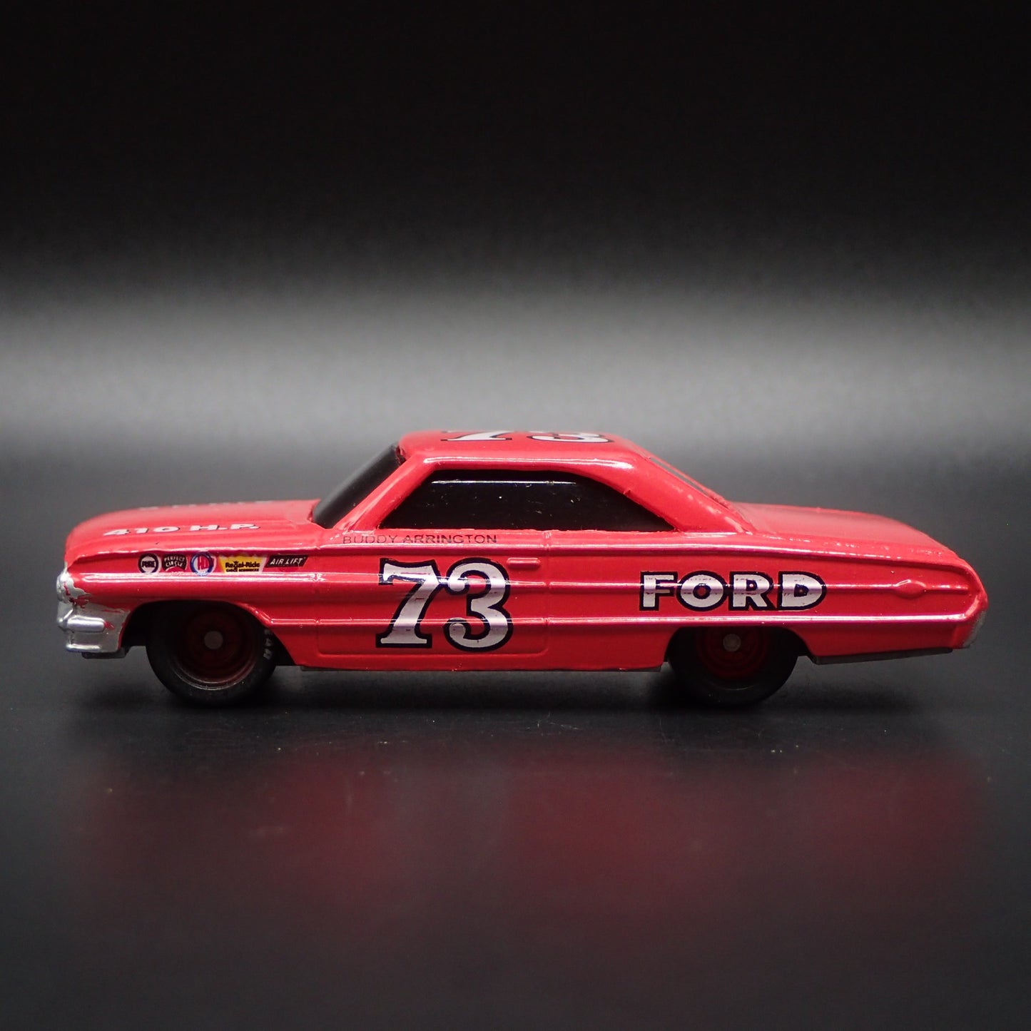 1969 69 FORD TORINO COBRA BUDDY ARRINGTON 73 NASCAR 1:64 SCALE DIECAST MODEL CAR