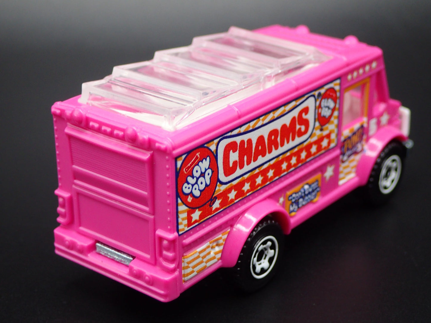 FOOD TRUCK CHARMS CANDY LOLLIPOP PINK 1:64 MB SCALE DIORAMA DIECAST MODEL CAR