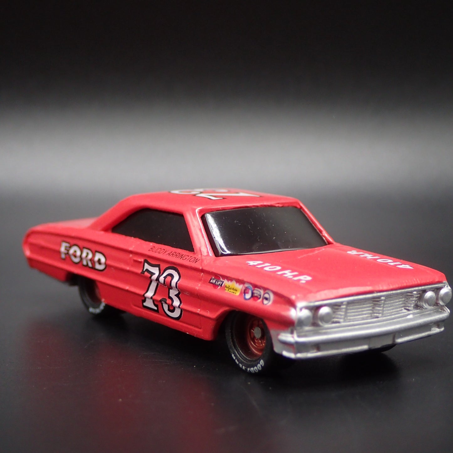 1969 69 FORD TORINO COBRA BUDDY ARRINGTON 73 NASCAR 1:64 SCALE DIECAST MODEL CAR
