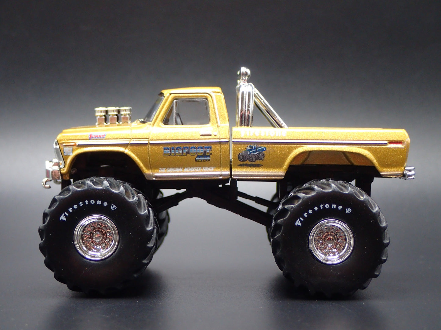 1979 79 FORD F250 MONSTER TRUCK BIGFOOT 50TH GOLD  1/64 SCALE DIECAST MODEL CAR