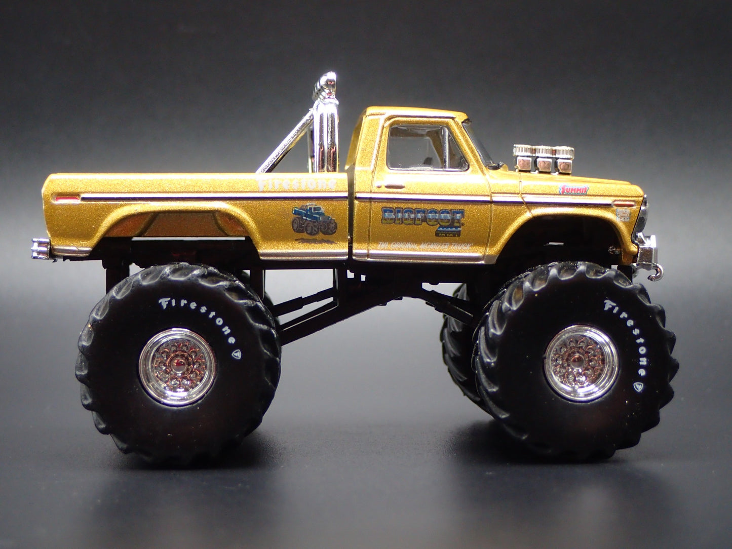 1979 79 FORD F250 MONSTER TRUCK BIGFOOT 50TH GOLD  1/64 SCALE DIECAST MODEL CAR