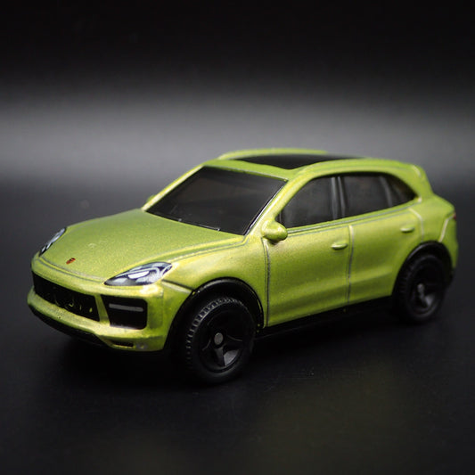 2018-2025 PORSCHE CAYENNE TURBO 1:64 SCALE COLLECTIBLE DIORAMA DIECAST MODEL CAR