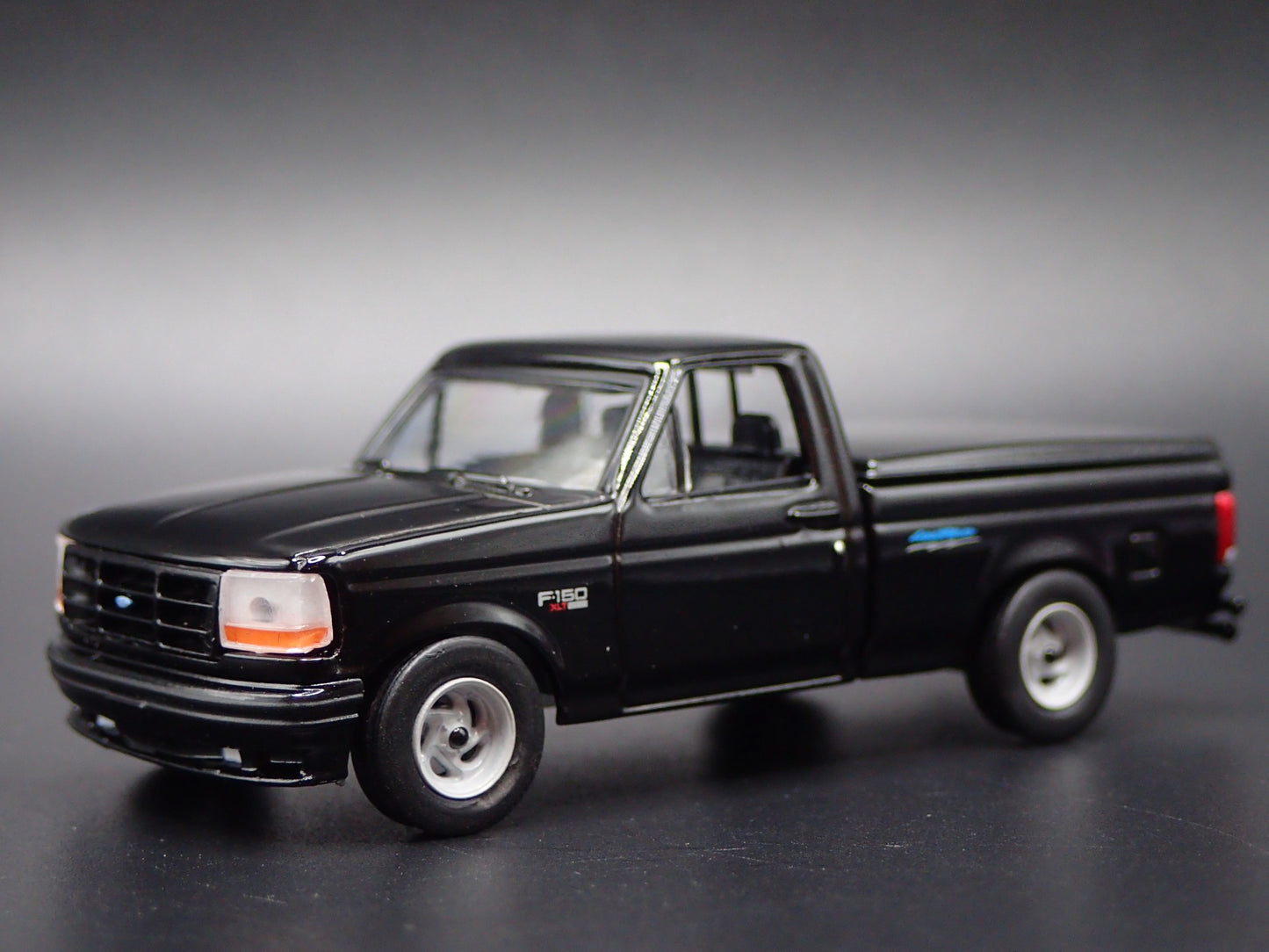 1994 94 FORD SVT F150 LIGHTNING PICKUP TRUCK BLACK 1:64 SCALE DIECAST MODEL CAR