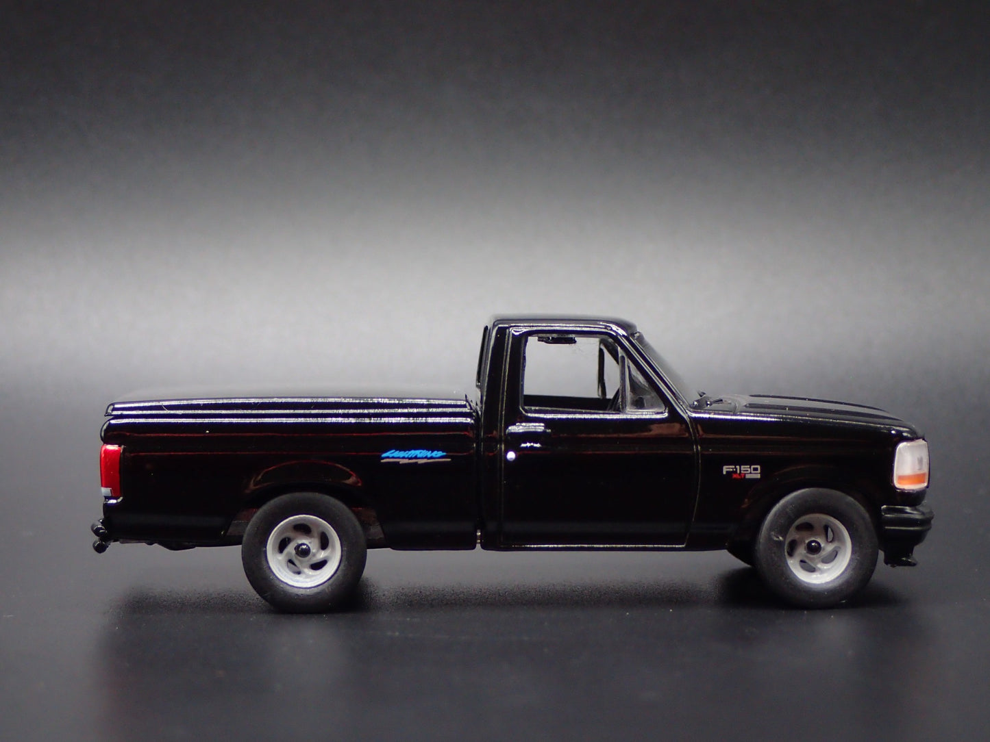 1994 94 FORD SVT F150 LIGHTNING PICKUP TRUCK BLACK 1:64 SCALE DIECAST MODEL CAR