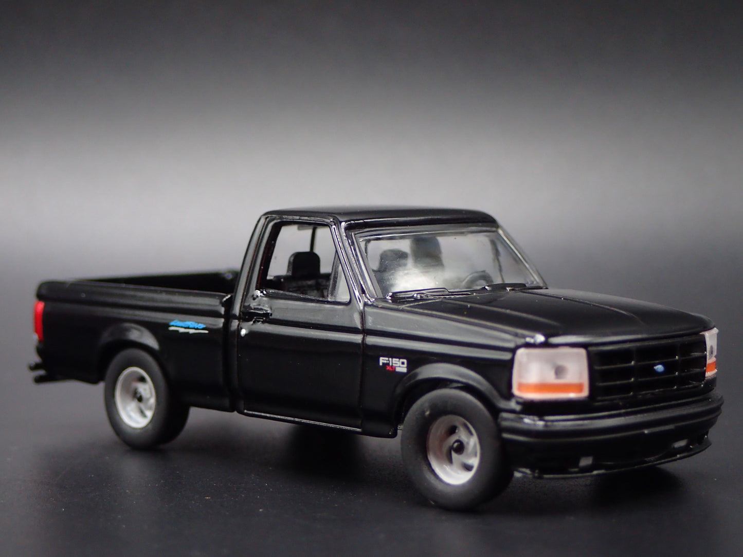 1994 94 FORD SVT F150 LIGHTNING PICKUP TRUCK BLACK 1:64 SCALE DIECAST MODEL CAR
