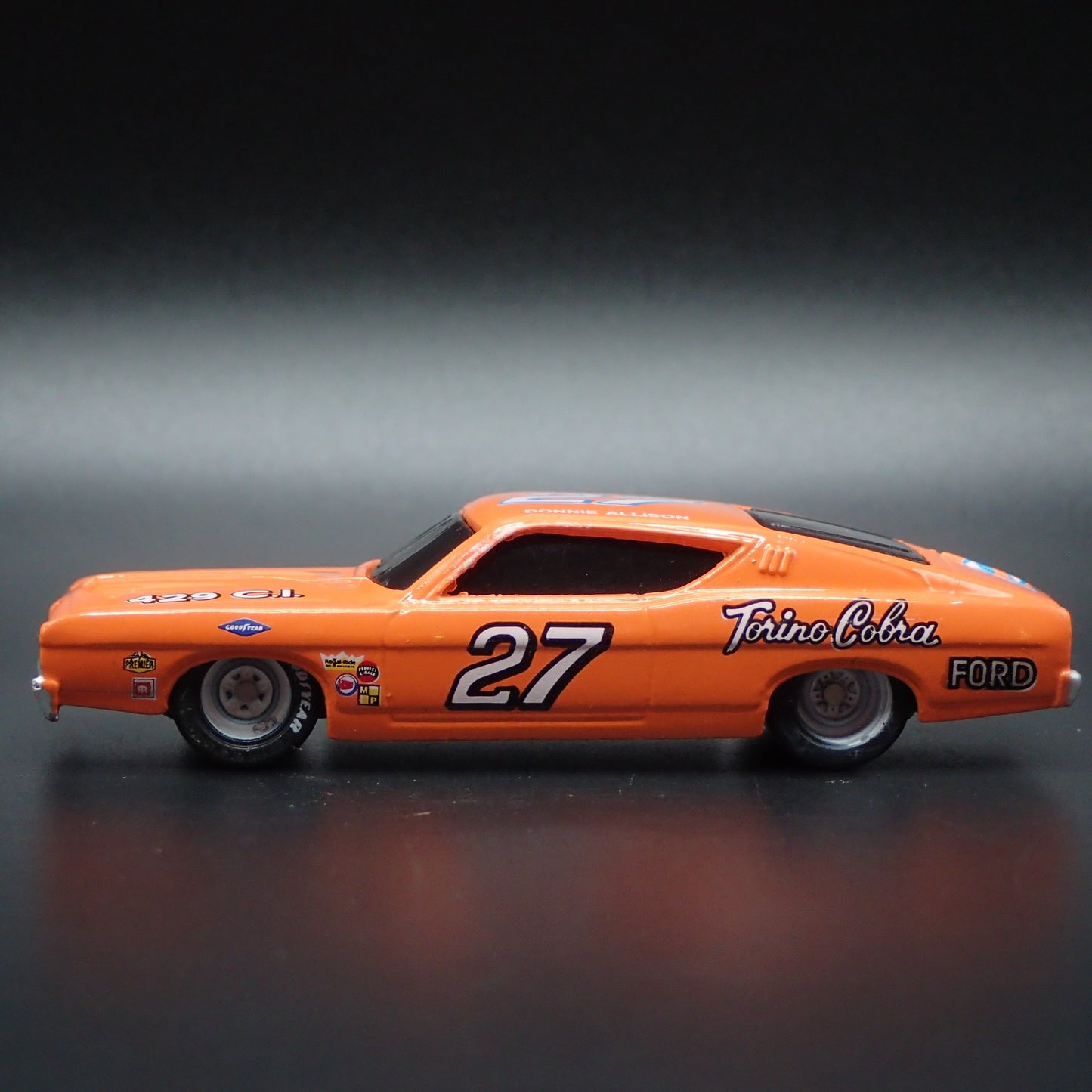 1969 69 FORD TORINO COBRA DONNIE ALLISON #27 NASCAR 1:64 SCALE DIECAST MODEL CAR