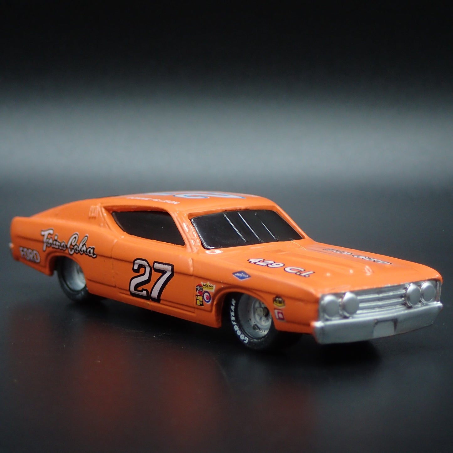 1969 69 FORD TORINO COBRA DONNIE ALLISON #27 NASCAR 1:64 SCALE DIECAST MODEL CAR