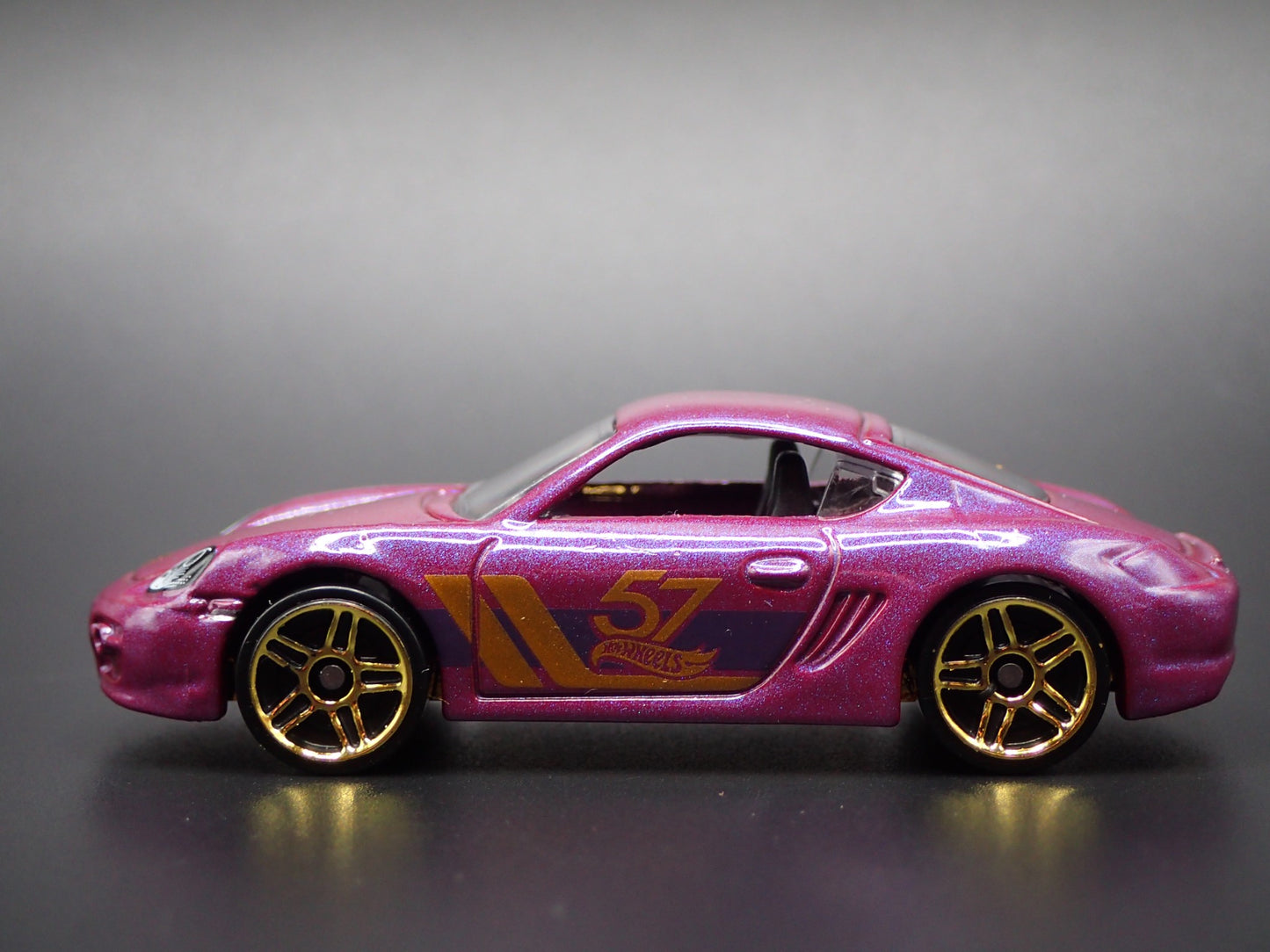 2005-2012 PORSCHE CAYMAN S RARE 1:64 SCALE COLLECTIBLE DIORAMA DIECAST MODEL CAR