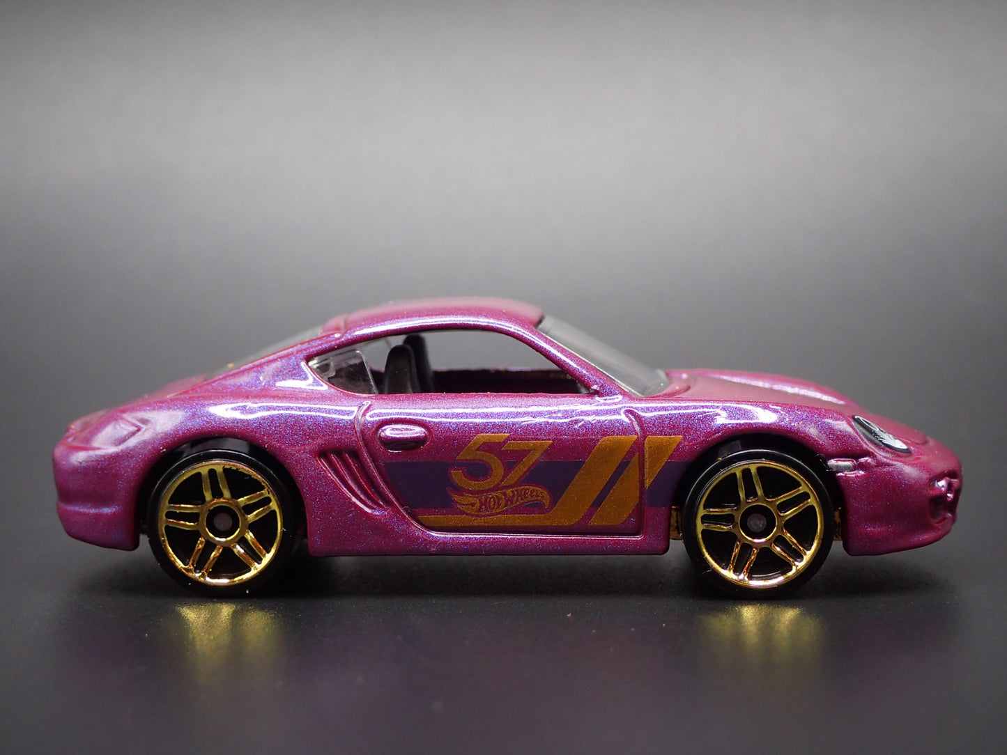 2005-2012 PORSCHE CAYMAN S RARE 1:64 SCALE COLLECTIBLE DIORAMA DIECAST MODEL CAR